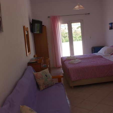 Aaron Studios Apartments Agia Fotia  المظهر الخارجي الصورة