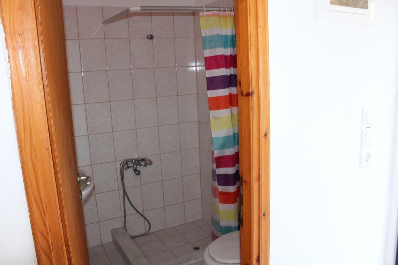 Aaron Studios Apartments Agia Fotia  المظهر الخارجي الصورة