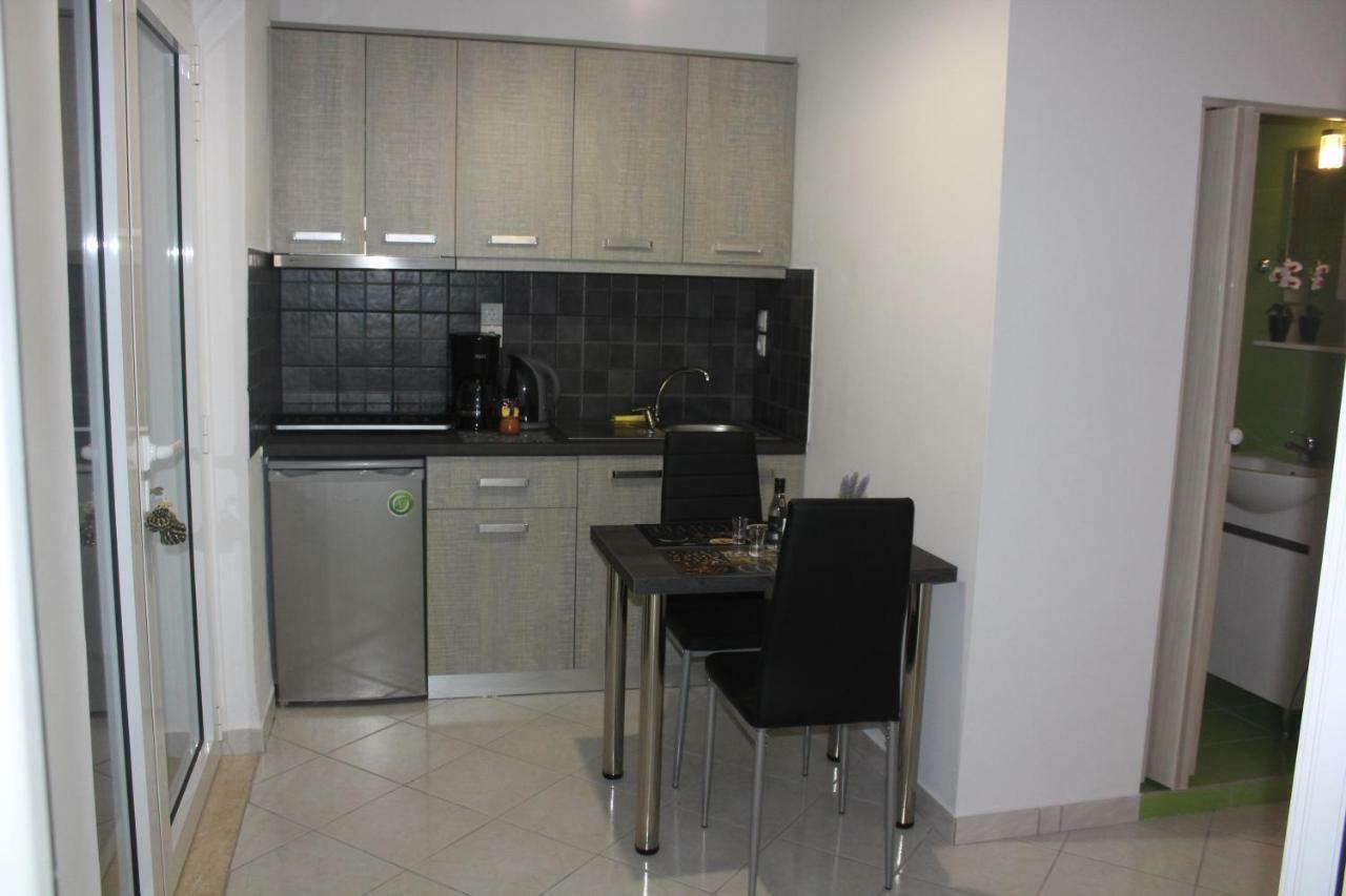 Aaron Studios Apartments Agia Fotia  المظهر الخارجي الصورة