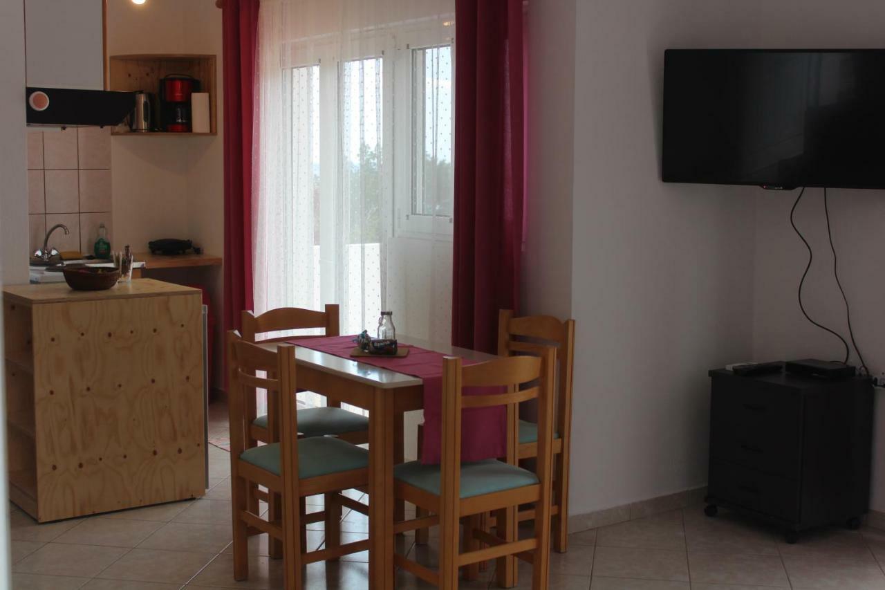 Aaron Studios Apartments Agia Fotia  المظهر الخارجي الصورة